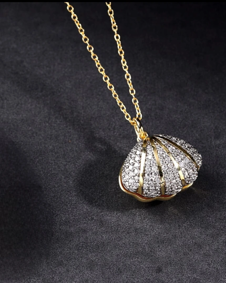 Pearl Seashell Pendant